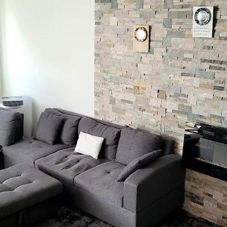 Luxurious 2 Bedrooms Apartment With Spa In Montreal Exterior photo